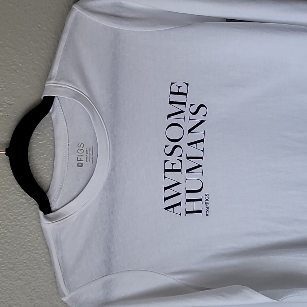 Figs 'Awesome Humans #wearfigs' Graphic Long Sleeve Size Small Color White NEW - Picture 3 of 8